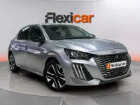 Usado Peugeot 208 Allure 101 CV (74 kW) 2025 Gris Utilitario