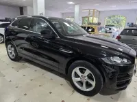 Käytetty Jaguar F-Pace Prestige 179 HP (131 kW) 2019 Musta Katumaasturi