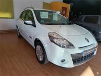 Usado Renault Clio GrandTour Exception 100 CV (73 kW) 2012 Blanco Familiar