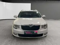 Usado Skoda Superb Elegance 160 CV (117 kW) 2011 Blanco Berlina
