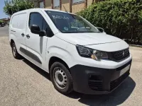 Usado Peugeot Partner Premium 102 CV (75 kW) 2020 Blanco Monovolumen
