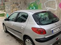 Usado Peugeot 206 70 CV (51 kW) 2003 Gris / plata Berlina