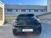 Usado Peugeot 208 Style 101 CV (74 kW) 2025 Negro Utilitario