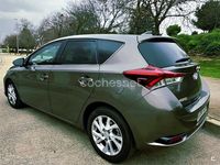 Usado Toyota Auris 116 CV (85 kW) 2017 Marrón Berlina
