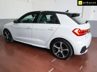 Usado Audi A1 Sportback 110 CV (80 kW) 2023 Gris / plata Utilitario