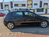 Usado Peugeot 308 Active 92 CV (67 kW) 2014 Negro Berlina