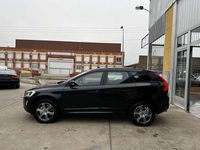 Usado Volvo XC60 Kinetic 136 CV (100 kW) 2015 Negro SUV