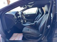 Usado Mercedes GLA180 122 CV (89 kW) 2019 Negro SUV