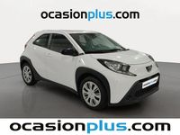 Usado Toyota Aygo X Play 72 CV (52 kW) 2023 Blanco SUV