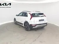 Usado Kia Niro 129 CV (94 kW) 2025 Blanco SUV