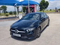 Usado Mercedes A180 116 CV (85 kW) 2019 Negro Berlina