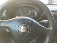 Usado Seat Toledo Stella 90 CV (66 kW) 2001 Azul Berlina