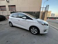 Usado Kia Carens 115 CV (84 kW) 2014 Blanco Monovolumen