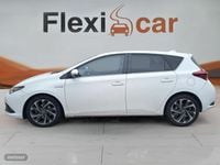 Usado Toyota Auris Hybrid 136 CV (100 kW) 2016 Blanco Berlina