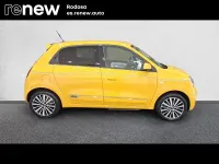 Usado Renault Twingo Zen 59 kW (81 CV) 2022 Amarillo Utilitario