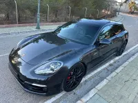 Usado Porsche Panamera 4S E-Hybrid Sport Turismo Sport Turismo 560 CV (411 kW) 2021 Gris / plata Familiar