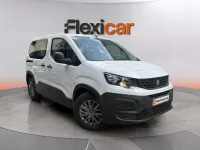 Begagnad Peugeot Rifter Active 110 HK (80 kW) 2023 Vit Minibuss