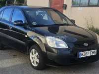 Usado Kia Rio EX 110 CV (80 kW) 2007 Negro Berlina