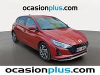 Usado Hyundai i20 101 CV (74 kW) 2024 Rojo Utilitario