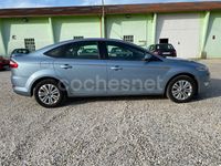 Usado Ford Mondeo Trend 125 CV (91 kW) 2008 Azul Berlina