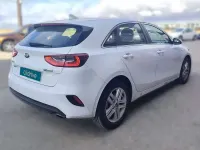 Usado Kia Ceed 136 CV (100 kW) 2021 Blanco Utilitario