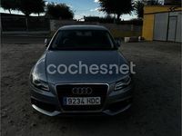 Usado Audi A4 136 HP (100 kW) 2011 Cinzento Sedan
