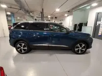 Usado Peugeot 5008 GT 131 CV (96 kW) 2023 Azul SUV