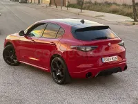 Usado Alfa Romeo Stelvio 210 CV (154 kW) 2024 Rojo SUV