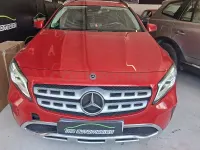 Usado Mercedes GLA180 122 CV (89 kW) 2019 Rojo SUV