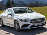 Usado Mercedes CLA180 136 CV (100 kW) 2020 Blanco Coupe