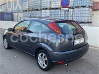 Usado Ford Focus Trend 100 CV (73 kW) 2002 Negro Berlina