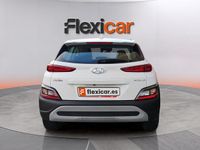 Usado Hyundai Kona 120 CV (88 kW) 2022 Blanco SUV