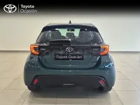 Usado Toyota Yaris Hybrid Active 116 CV (85 kW) 2025 Verde Berlina