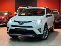 Usado Toyota RAV4 Hybrid Advance 197 CV (144 kW) 2017 Blanco SUV