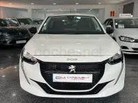 Usado Peugeot 208 Allure 100 CV (73 kW) 2023 Blanco Utilitario