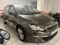 Usado Peugeot 308 SW Active 100 CV (73 kW) 2015 Gris / plata Familiar