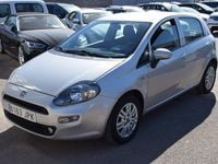 Usado Fiat Punto Pop 69 CV (50 kW) 2016 Gris Utilitario