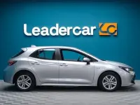 Usado Toyota Corolla Active 122 CV (89 kW) 2022 Plateado Berlina