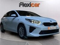 Käytetty Kia Ceed 120 HP (88 kW) 2020 Valkoinen Viistoperä