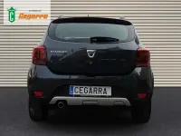 Usado Dacia Sandero Essentiel 101 CV (74 kW) 2020 Negro Utilitario