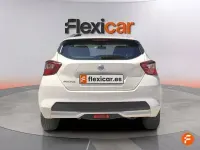 Usado Nissan Micra Acenta 71 CV (52 kW) 2019 Beige Utilitario