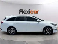 Usado Kia Ceed 120 CV (88 kW) 2022 Blanco Utilitario