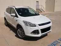 Usado Ford Kuga Titanium 140 HP (102 kW) 2014 Branco SUV