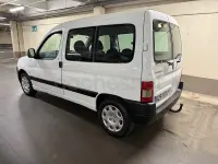 Usado Peugeot Partner Tepee 75 CV (55 kW) 2010 Blanco Monovolumen