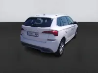 Usado Skoda Kamiq 110 CV (80 kW) 2022 Blanco SUV