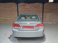 Usado Chevrolet Cruze LS 125 CV (91 kW) 2010 Gris / plata Berlina