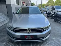 Usado VW Passat Advance 150 CV (110 kW) 2017 Gris / plata Berlina