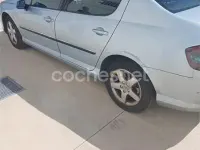 Usado Peugeot 407 110 CV (80 kW) 2005 Azul Berlina