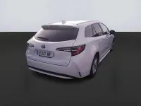 Usado Toyota Corolla Active 121 CV (88 kW) 2023 Blanco Familiar