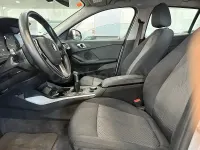 Usado BMW 118 150 CV (110 kW) 2021 Gris / plata Berlina